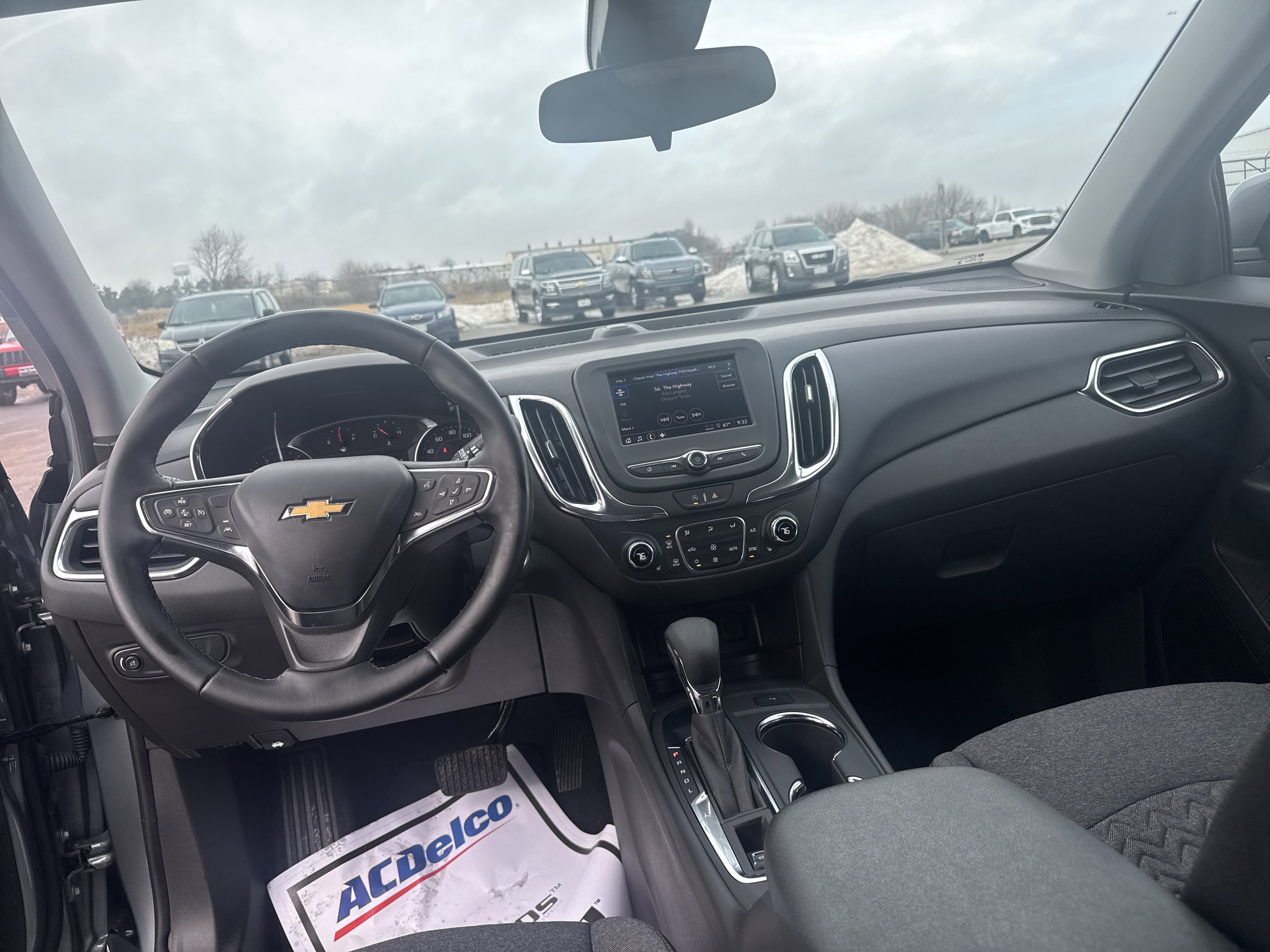 Used 2024 Chevrolet Equinox LT image 11