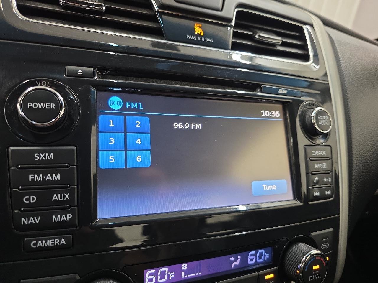 Used 2015 Nissan Altima 2.5 SL w/ Technology Package FWD image 49