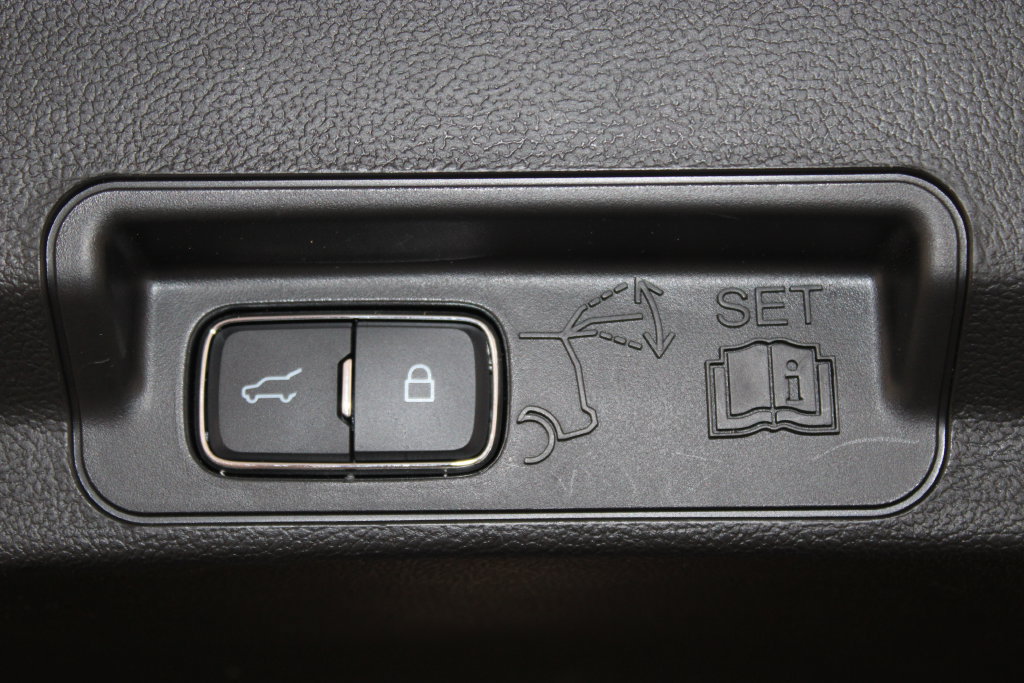 Used 2023 Ford Explorer ST w/ Equipment Group 401A AWD/4WD image 37