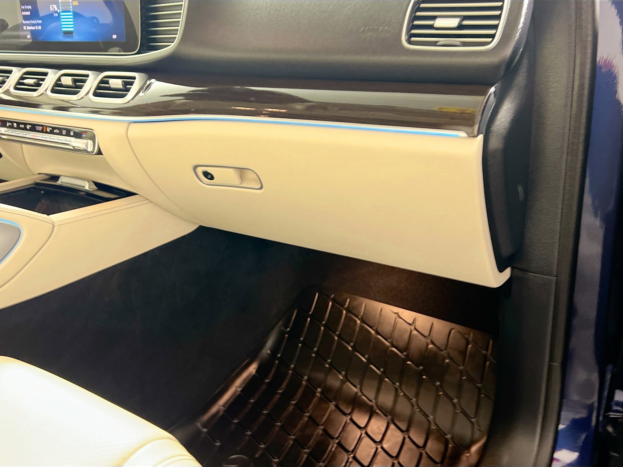 Used 2025 Mercedes-Benz GLE 450e GLE 450e image 35