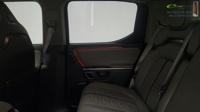 Used 2023 Rivian R1T Adventure Dual AWD/4WD image 57