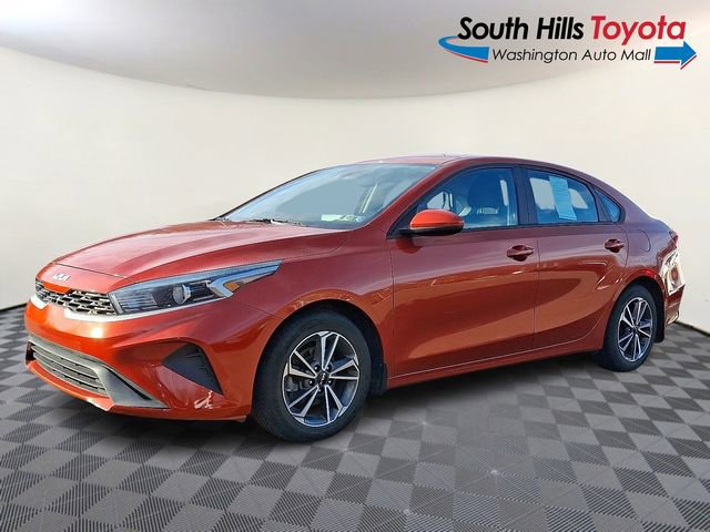 Used 2022 Kia Forte LXS image 3