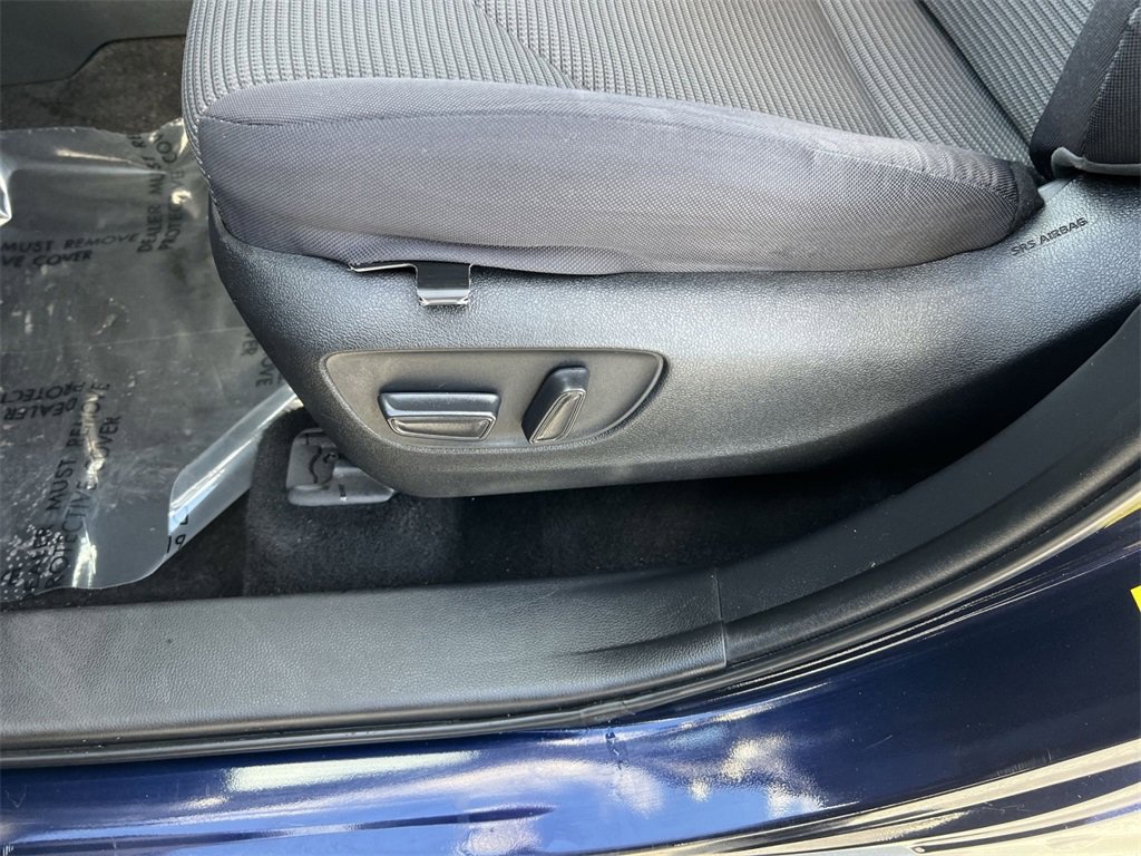 Used 2023 Toyota Highlander L image 14