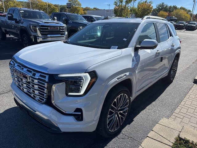 New 2026 GMC Terrain Denali w/ LPO, Floor Liner Package image 3