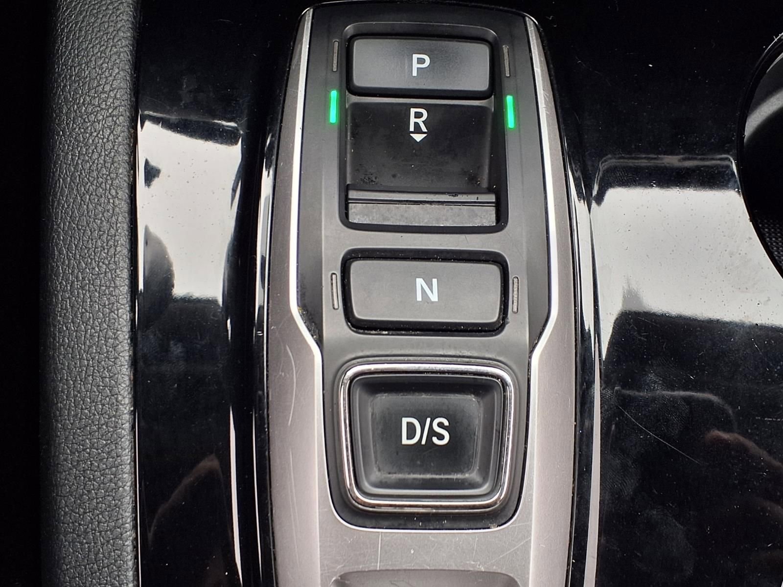 Used 2022 Honda Pilot Touring image 8