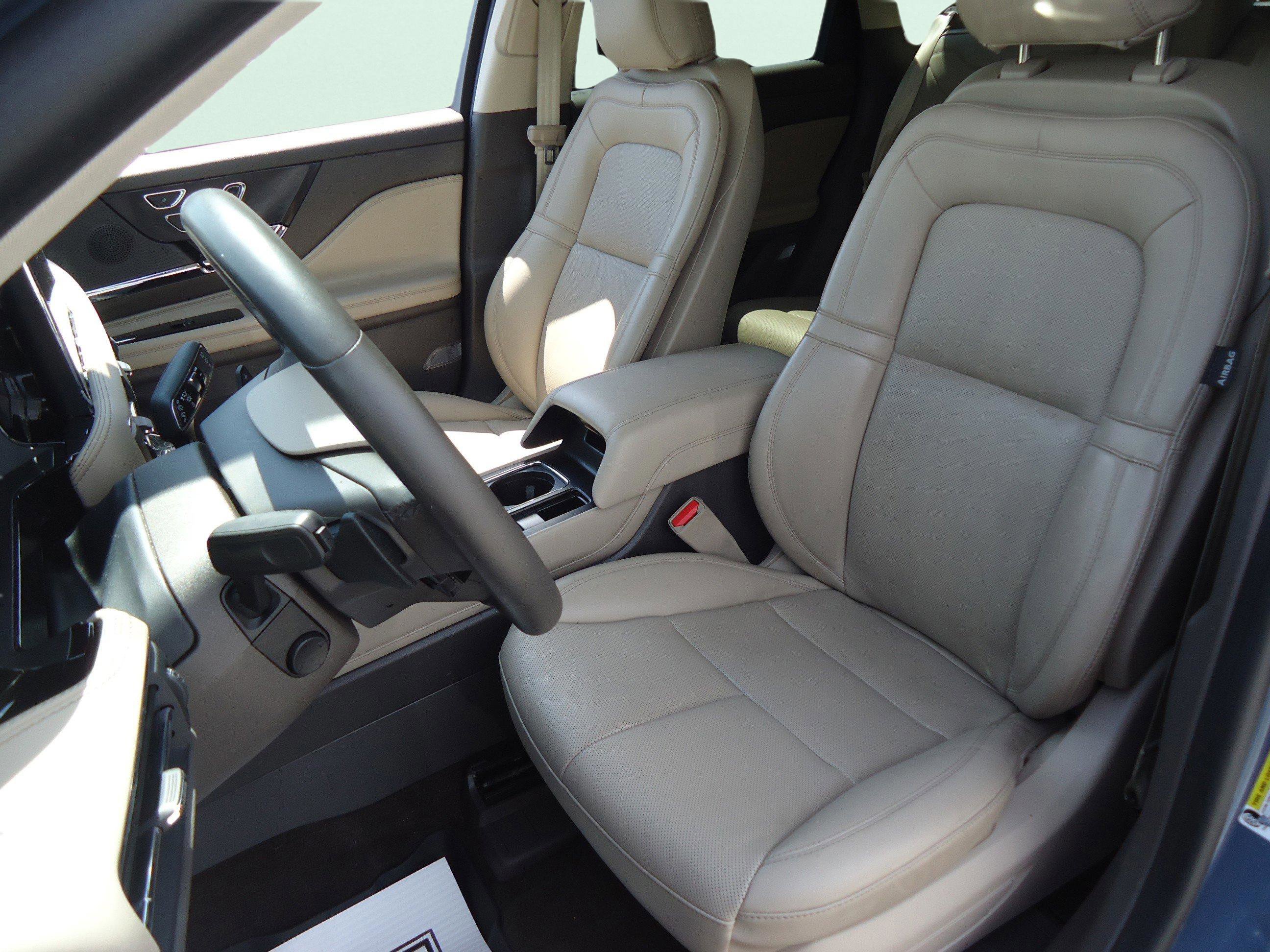 Used 2023 Lincoln Corsair AWD w/ Equipment Group 101A image 24