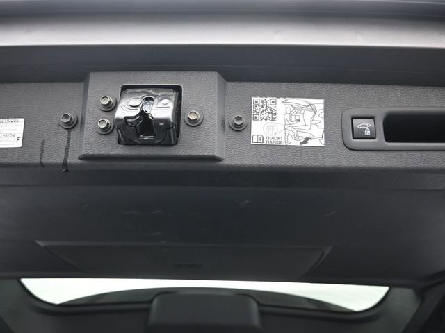 Certified 2024 Toyota Sienna Platinum image 39