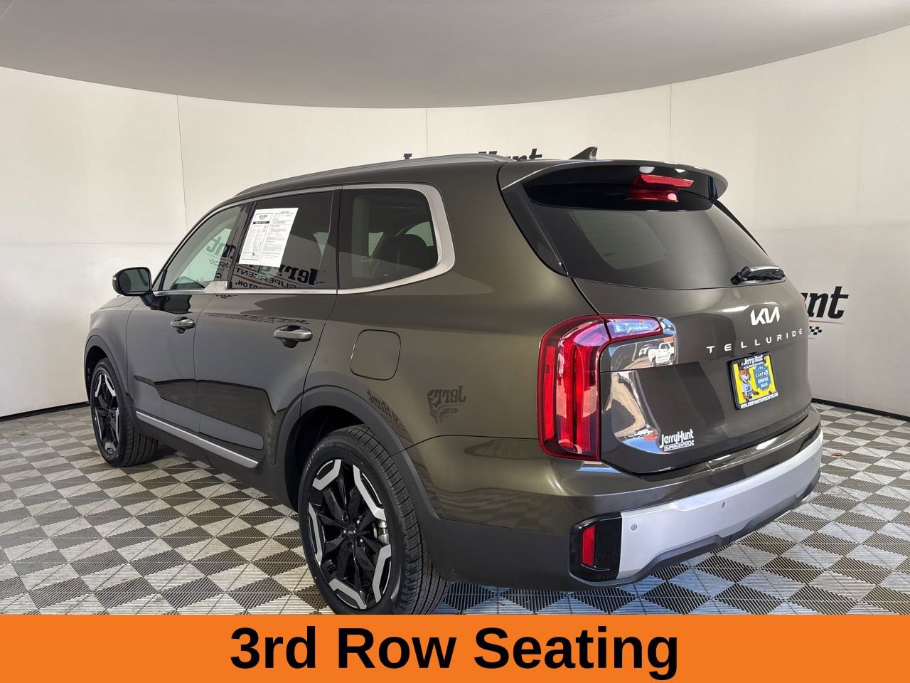 Used 2025 Kia Telluride S image 7