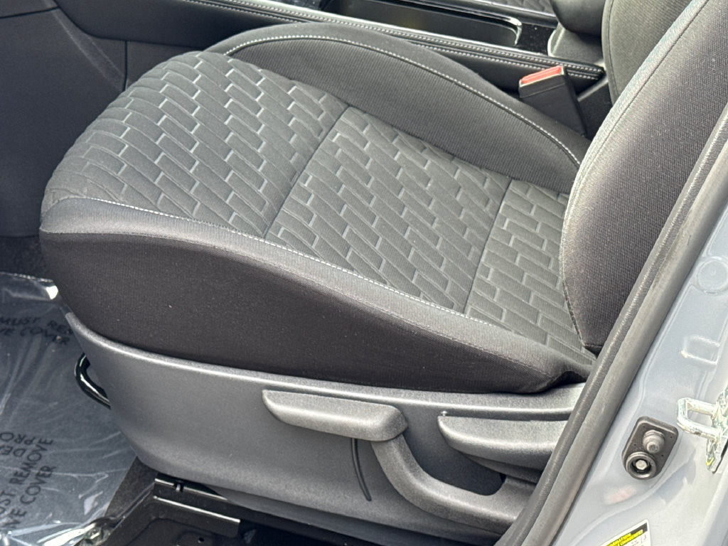 Used 2023 Nissan Kicks SV FWD image 7