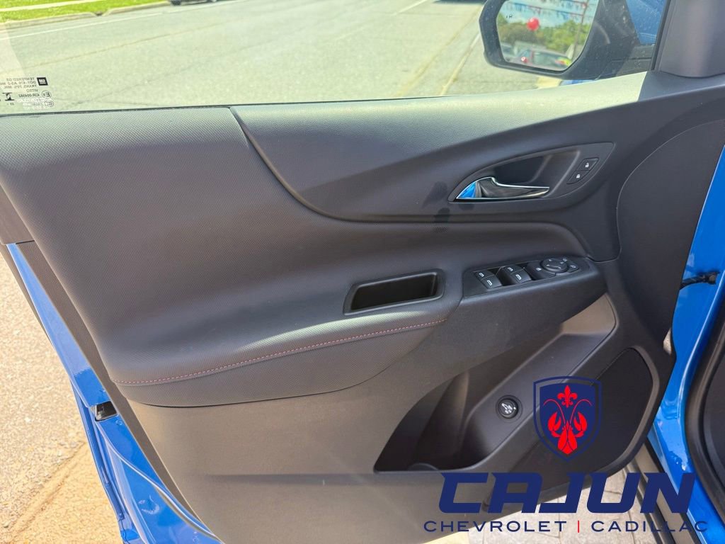 Used 2024 Chevrolet Equinox RS FWD image 9