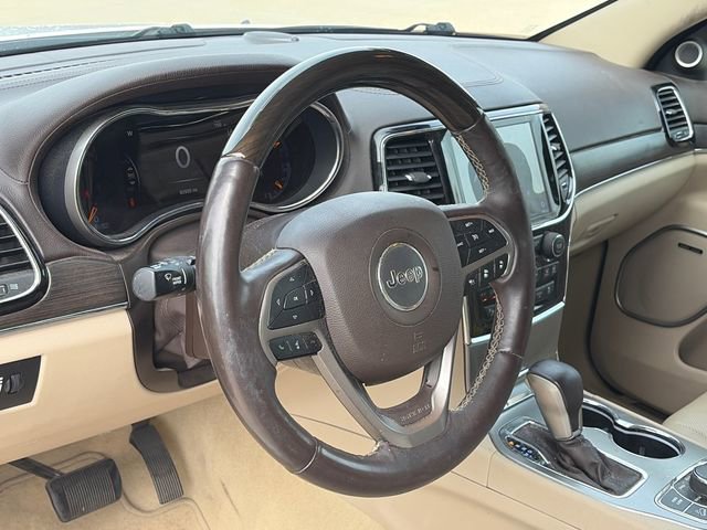 Used 2020 Jeep Grand Cherokee Overland image 16