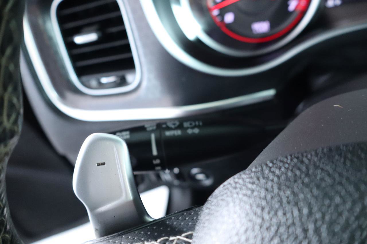 Used 2016 Dodge Charger SRT w/ Harman/Kardon Audio Group RWD image 25