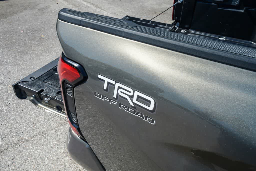 Used 2024 Toyota Tacoma TRD Off-Road w/ TRD Off Road Upgrade Package AWD/4WD image 37