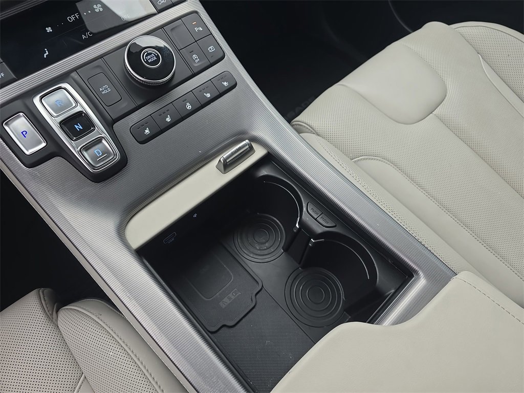 Used 2024 Hyundai Palisade Calligraphy image 26