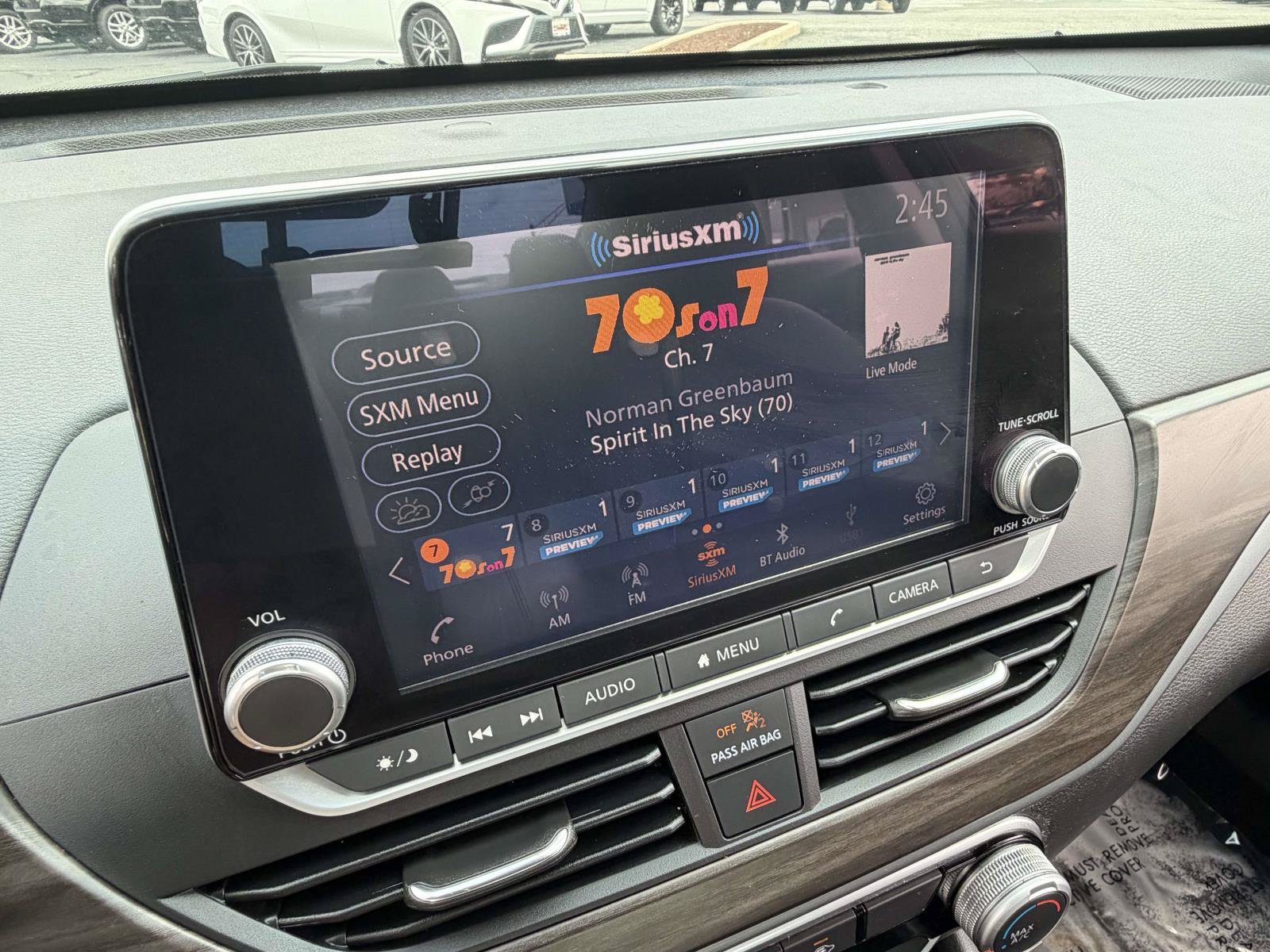 Used 2023 Nissan Altima 2.5 SV FWD image 10