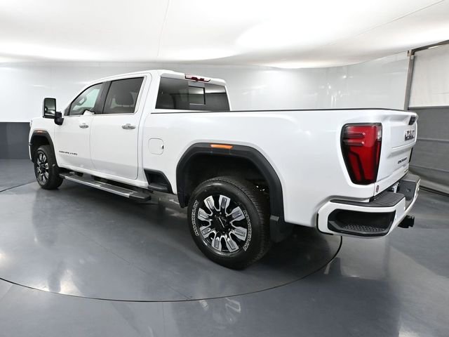 Used 2025 GMC Sierra 3500 Denali image 9