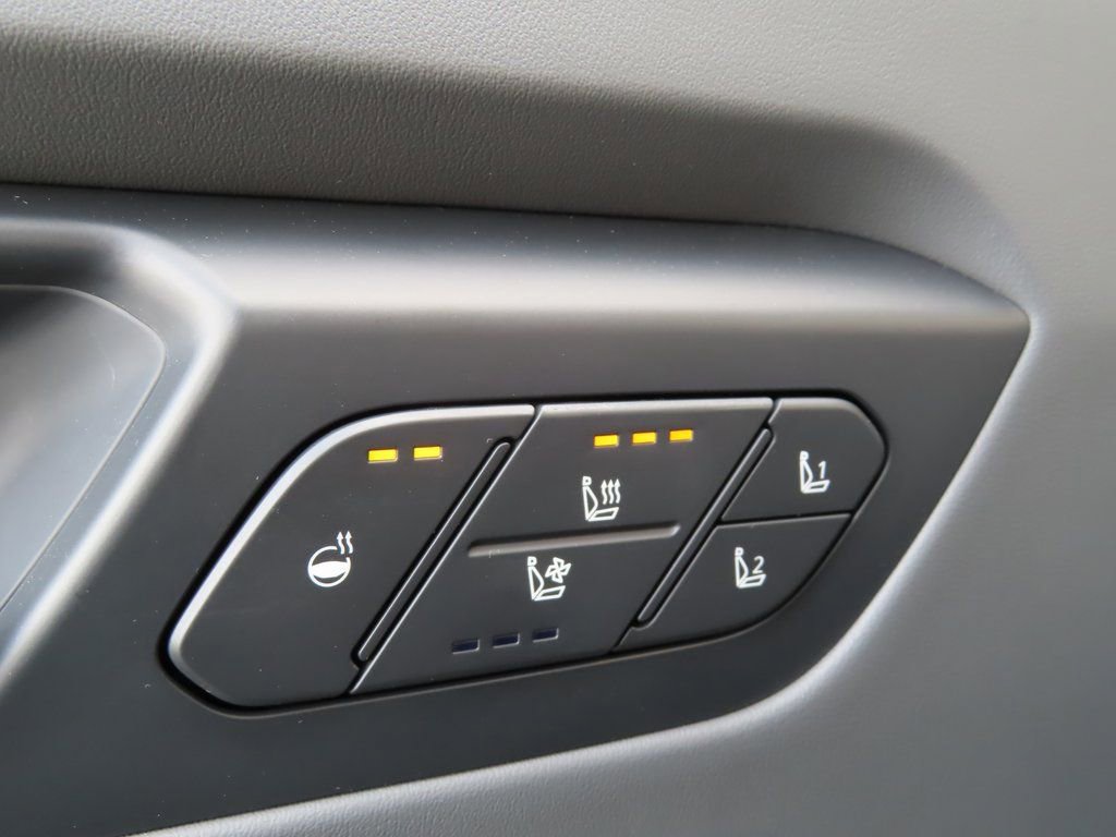 New 2026 Kia EV9 Wind image 12