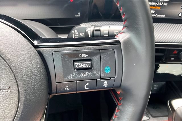 Used 2025 Nissan Kicks SR FWD image 17