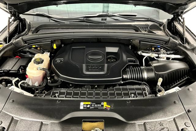 Used 2023 Jeep Grand Cherokee Summit w/ Luxury Tech Group V image 32