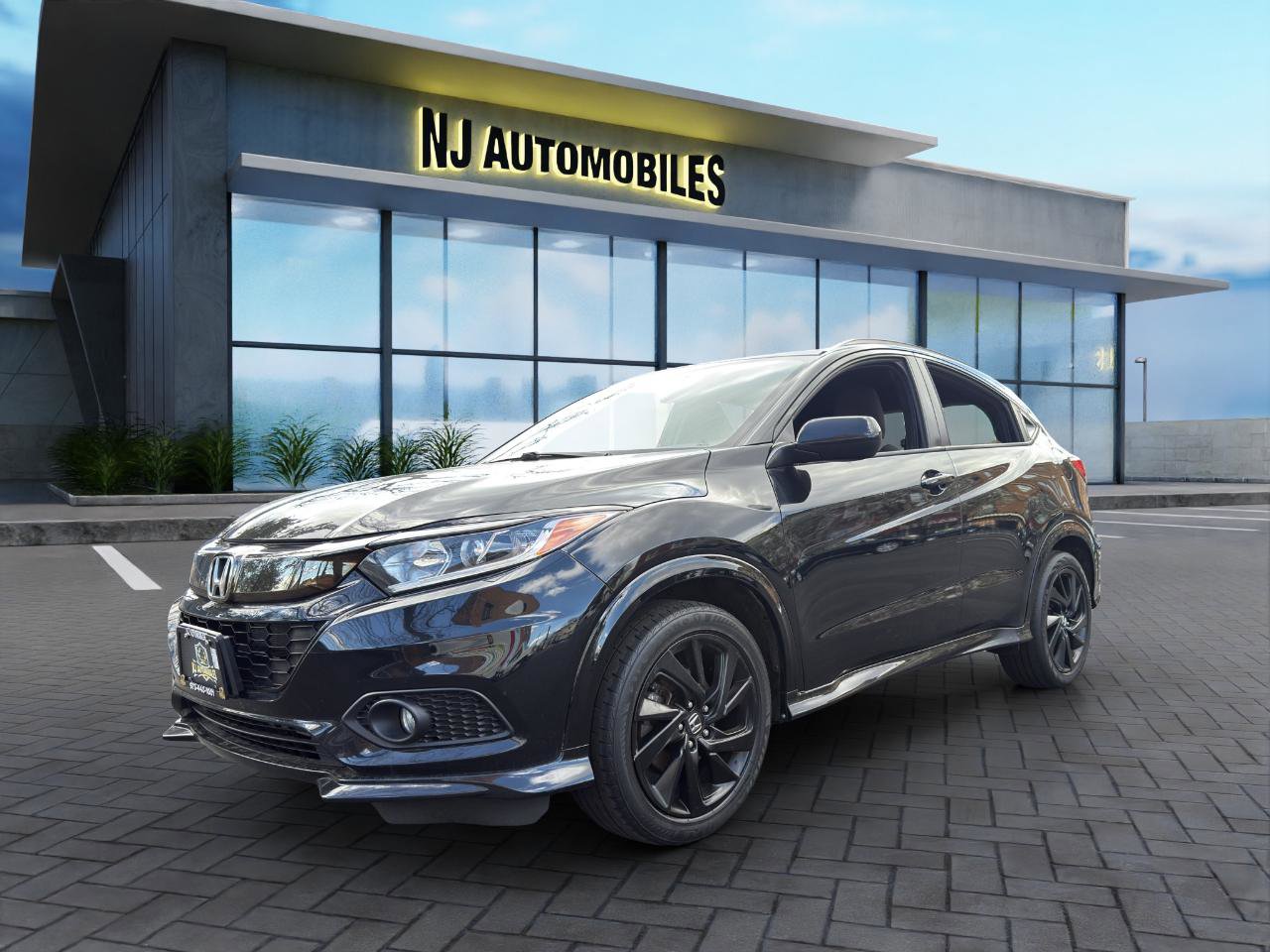 Used 2021 Honda HR-V Sport image 3