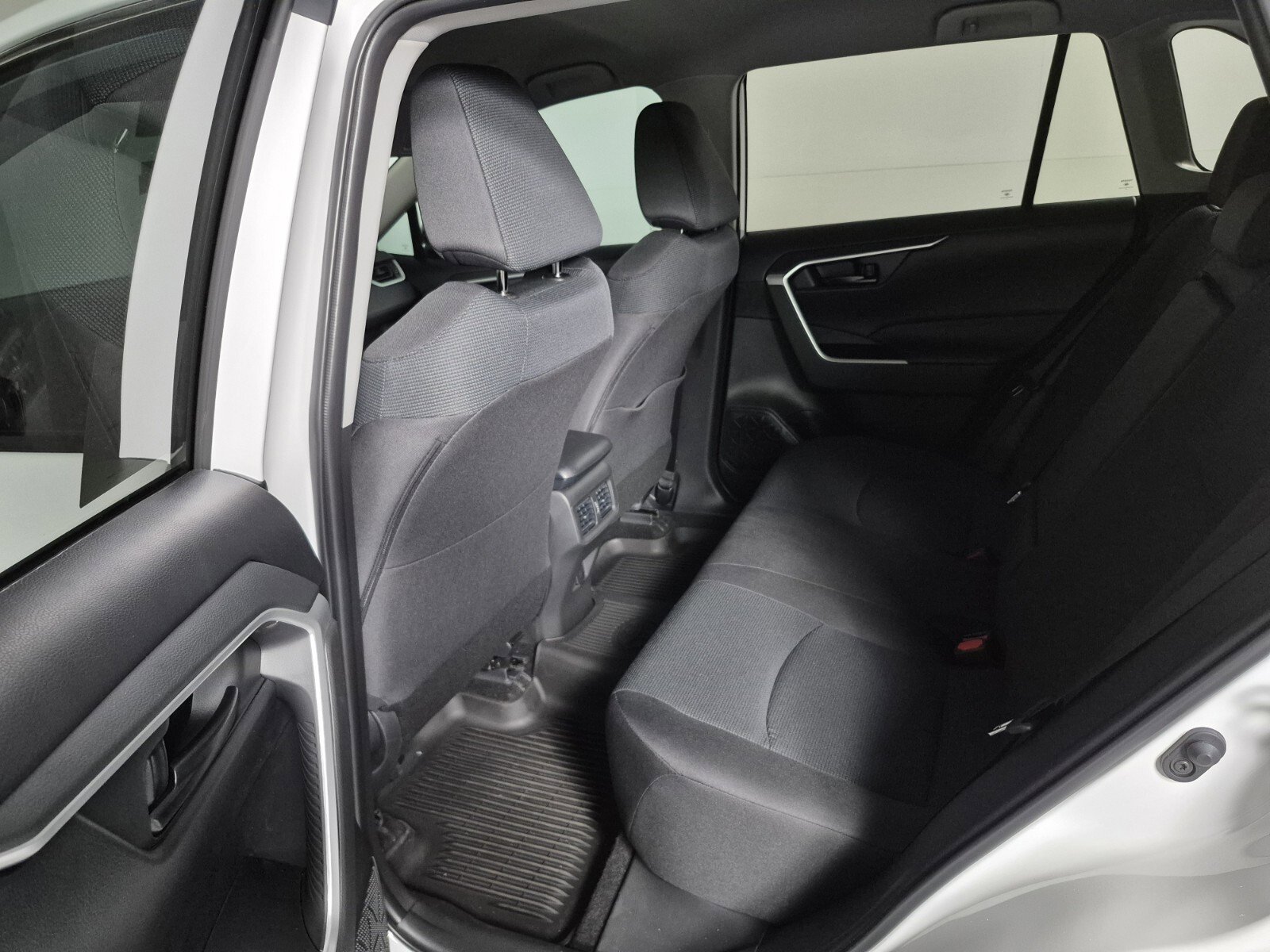 New 2025 Toyota RAV4 LE image 23