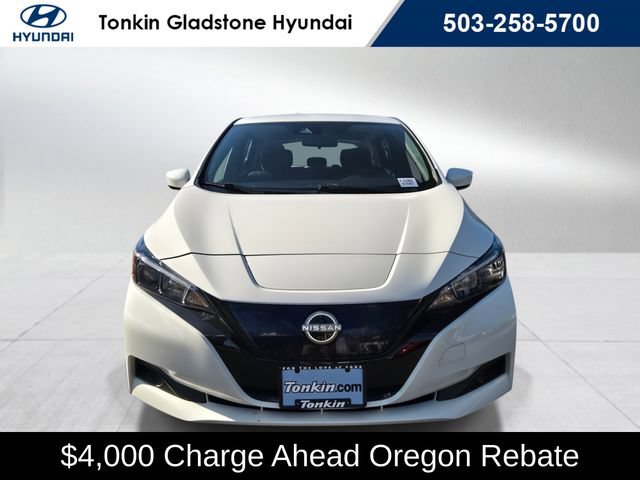 Used 2025 Nissan Leaf S FWD image 8