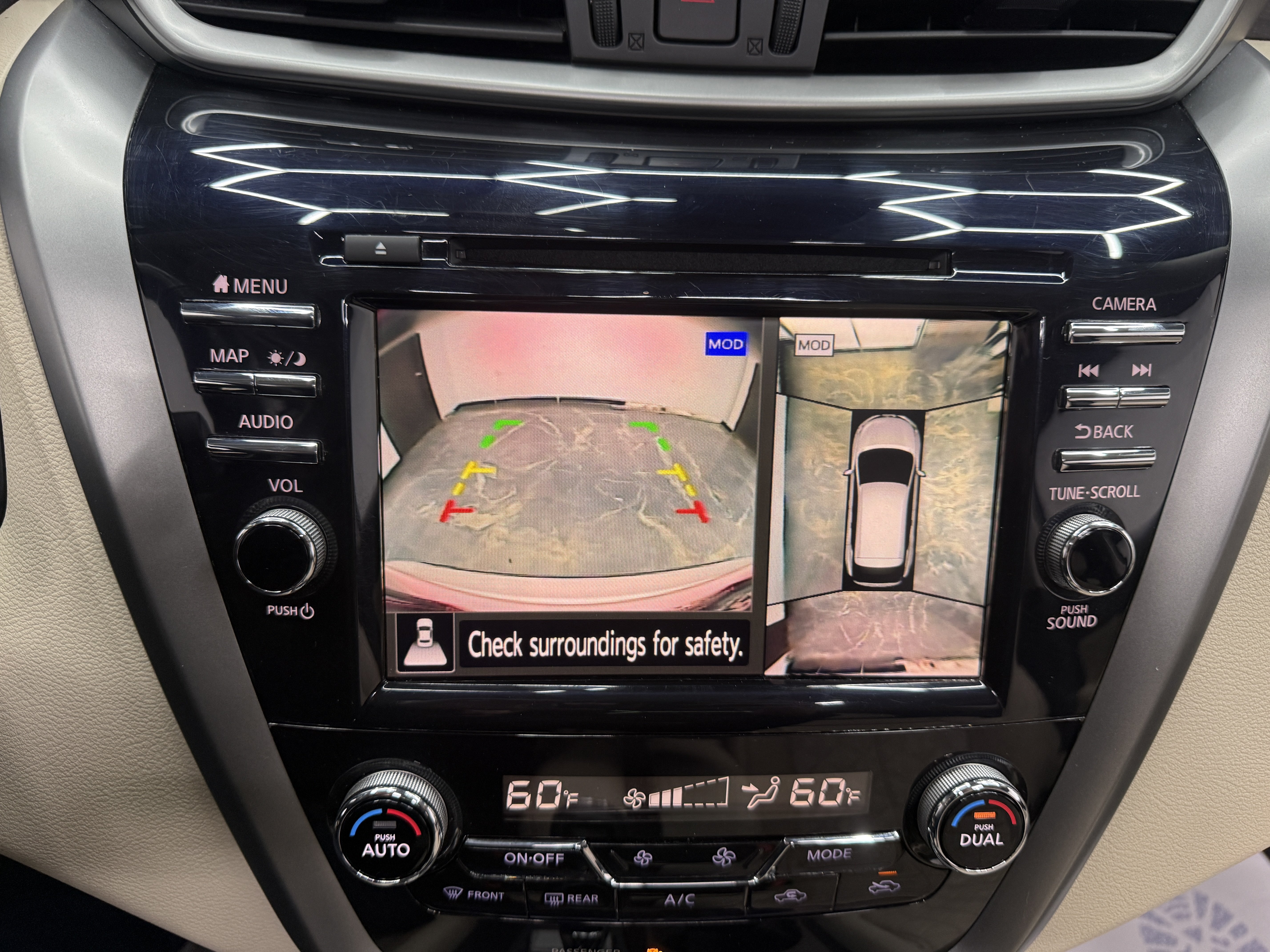 Used 2023 Nissan Murano Platinum AWD/4WD image 17