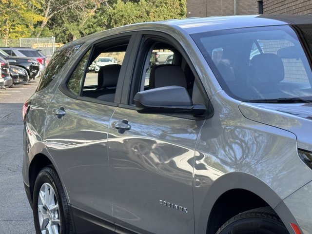 Used 2024 Chevrolet Equinox LS image 4