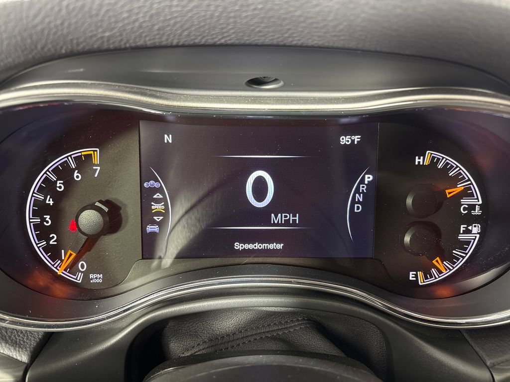 Used 2020 Jeep Grand Cherokee Altitude AWD/4WD image 16