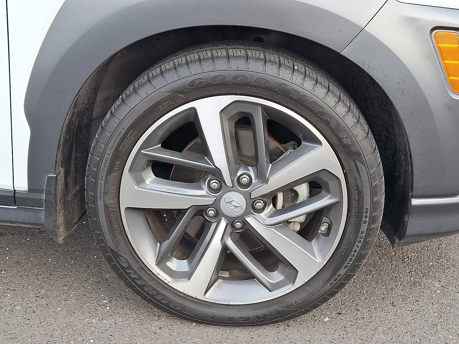 Certified 2021 Hyundai Kona Limited w/ Cargo Package image 8