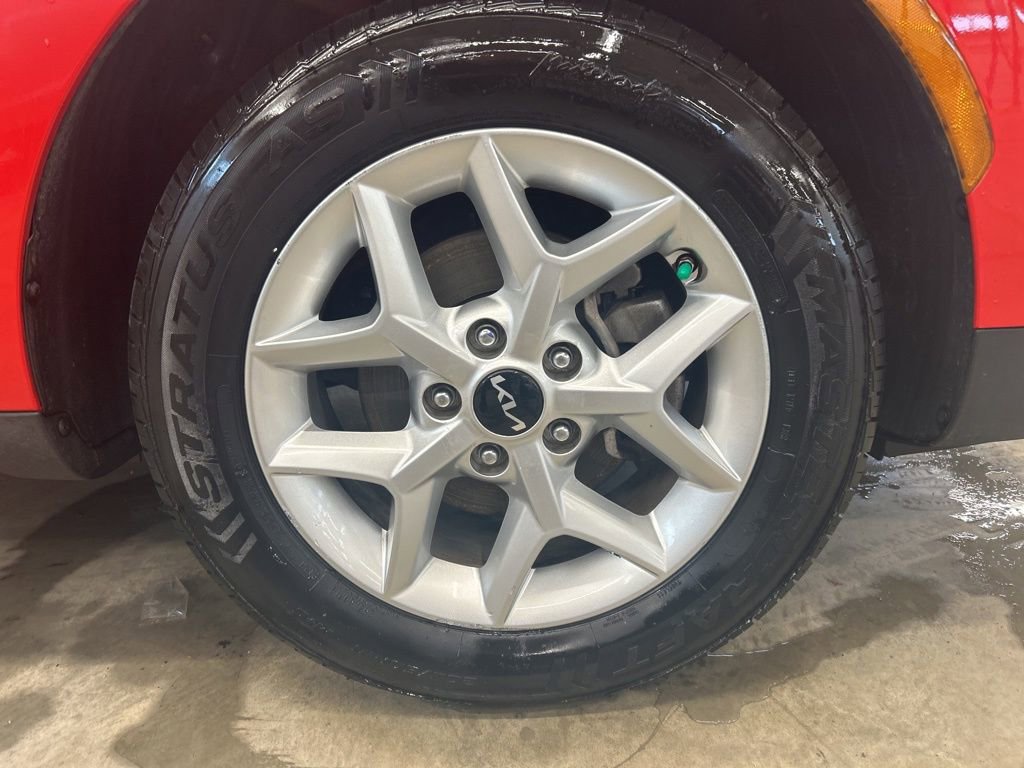 Certified 2023 Kia Soul LX w/ LX Technology Package image 23