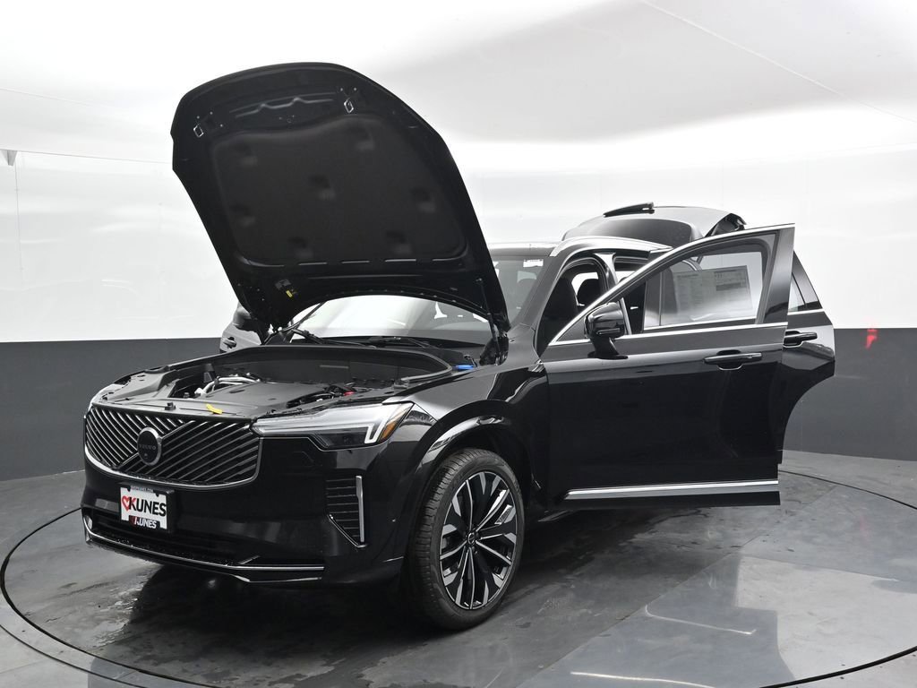 New 2026 Volvo XC90 B6 Plus w/ Protection Package Premier image 48