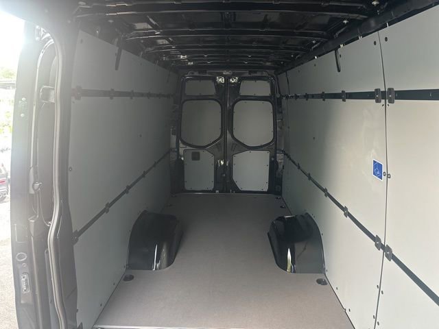 New 2025 Mercedes-Benz Sprinter 4500 image 28