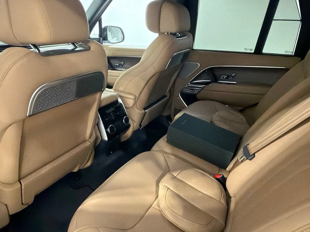 Certified 2026 Land Rover Range Rover Autobiography AWD/4WD image 21