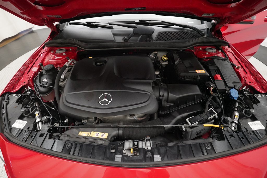 Used 2015 Mercedes-Benz GLA 250 4MATIC image 3