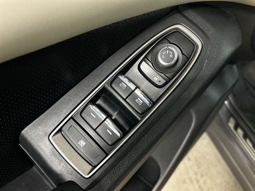 Certified 2021 Subaru Ascent Limited image 16