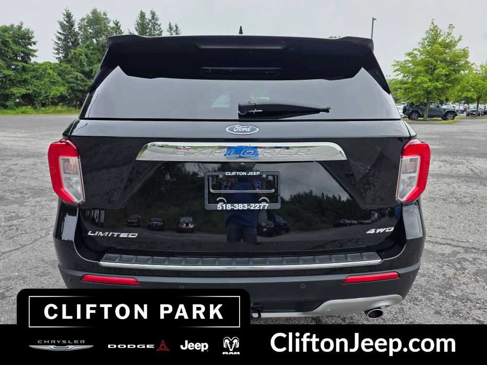Used 2021 Ford Explorer Limited w/ Equipment Group 301A AWD/4WD image 5
