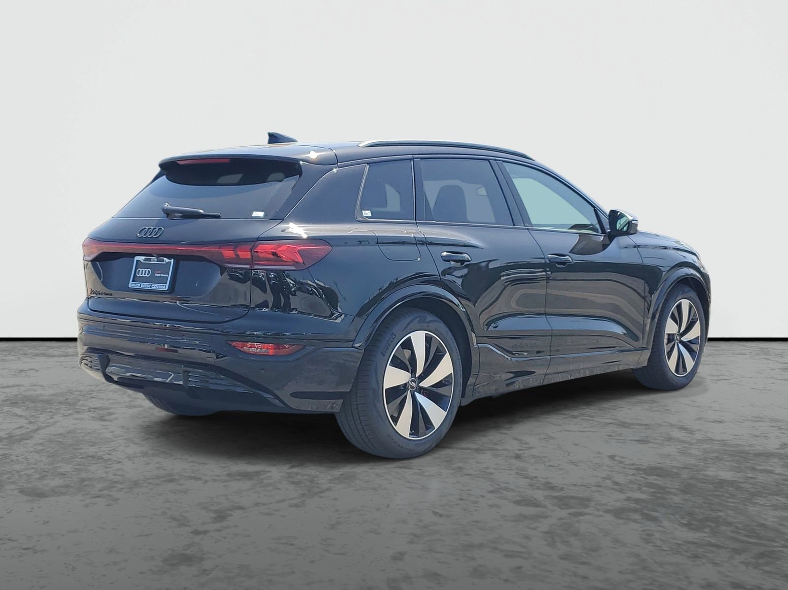 New 2027 Audi SQ6 e-tron Prestige AWD/4WD image 4