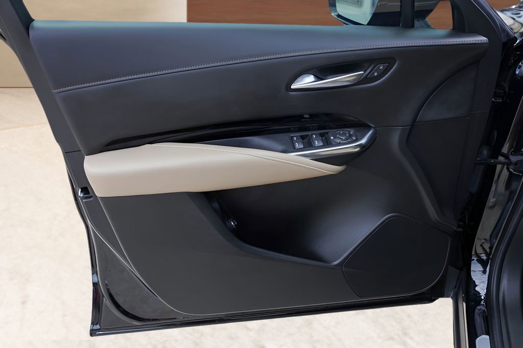 Certified 2024 Cadillac XT4 Luxury FWD image 20