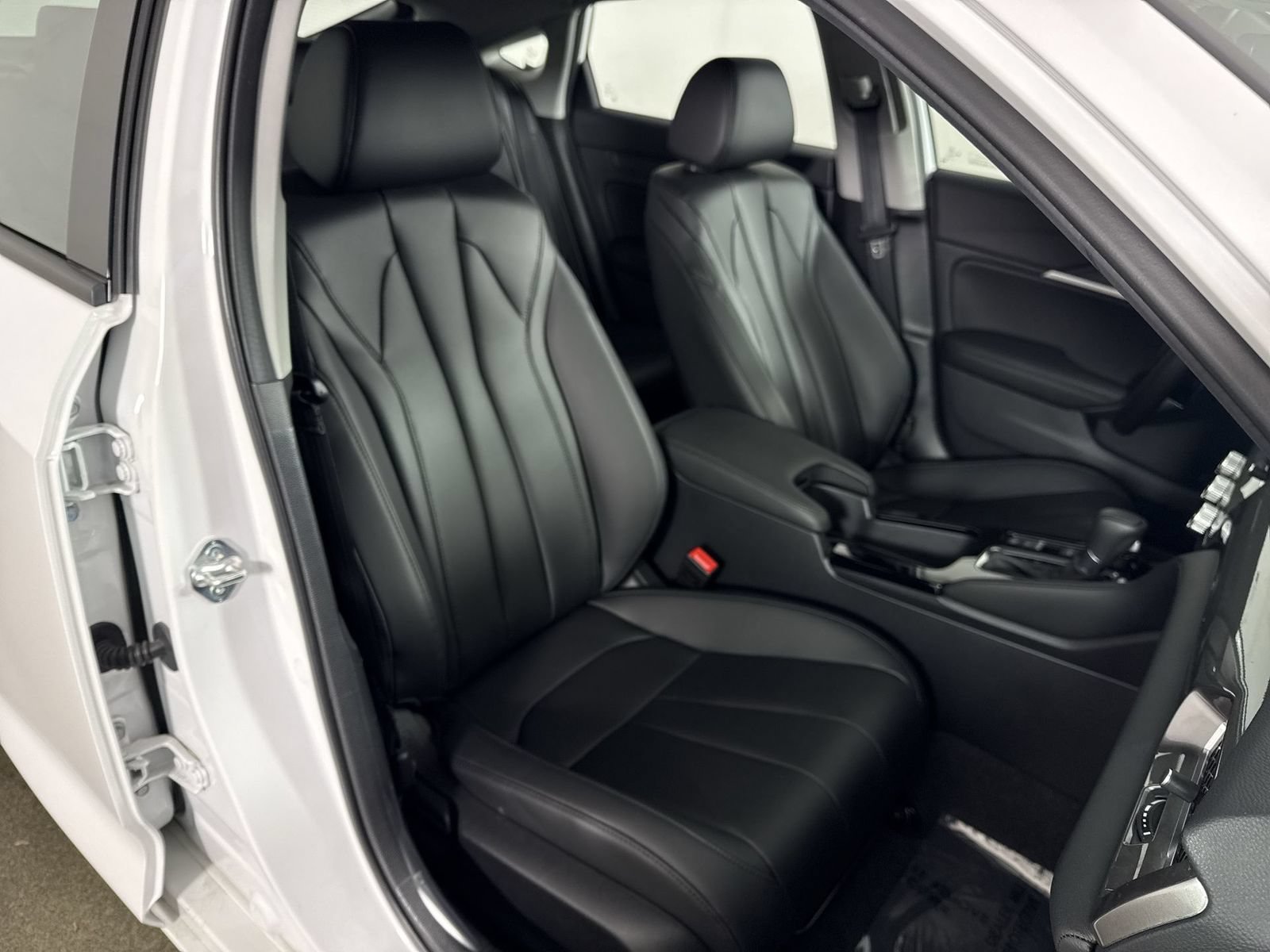 Certified 2026 Acura Integra FWD image 28