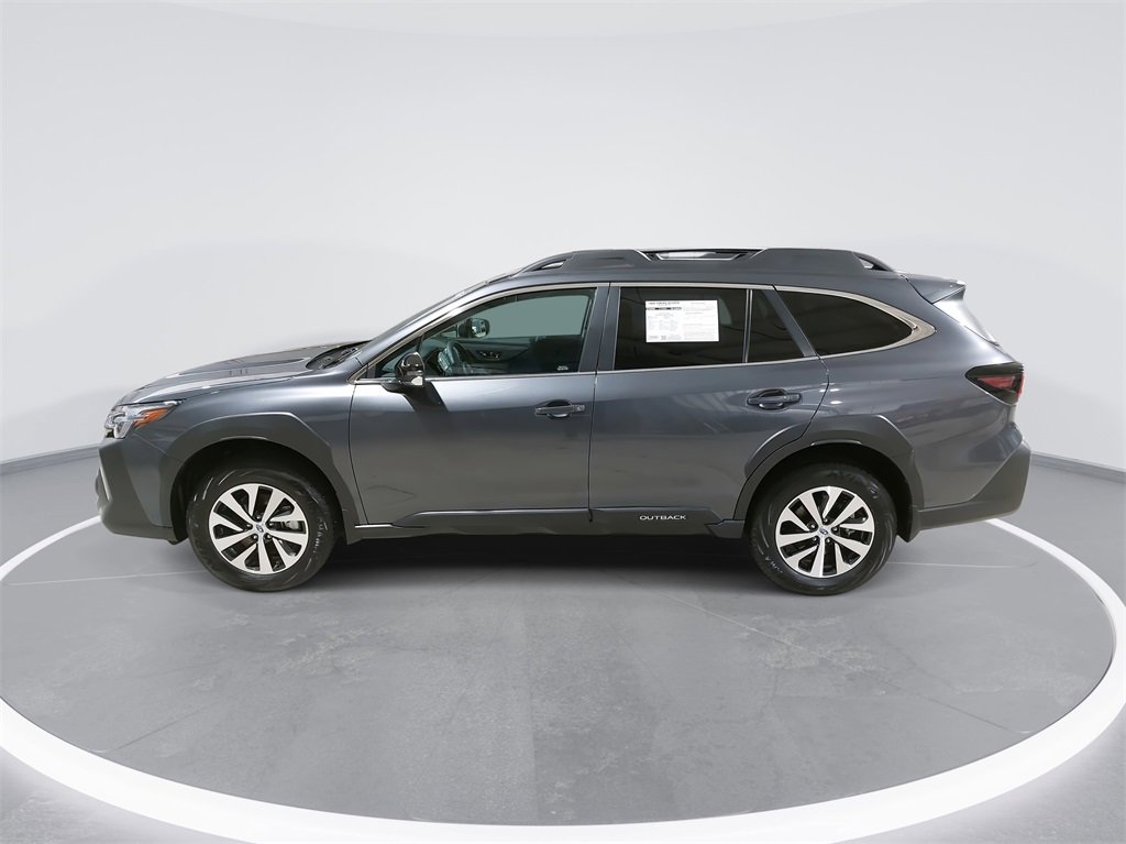 Used 2025 Subaru Outback Premium w/ Popular Package #1A image 8