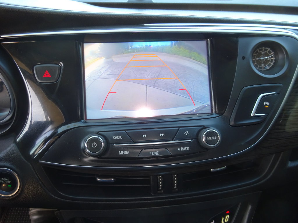 Certified 2017 Buick Envision Essence FWD image 27