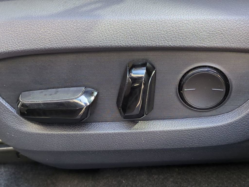 Used 2023 Lexus RX 350h image 19