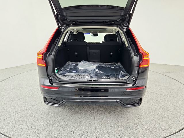 New 2026 Volvo XC60 B5 Plus w/ Protection Package Premier image 19