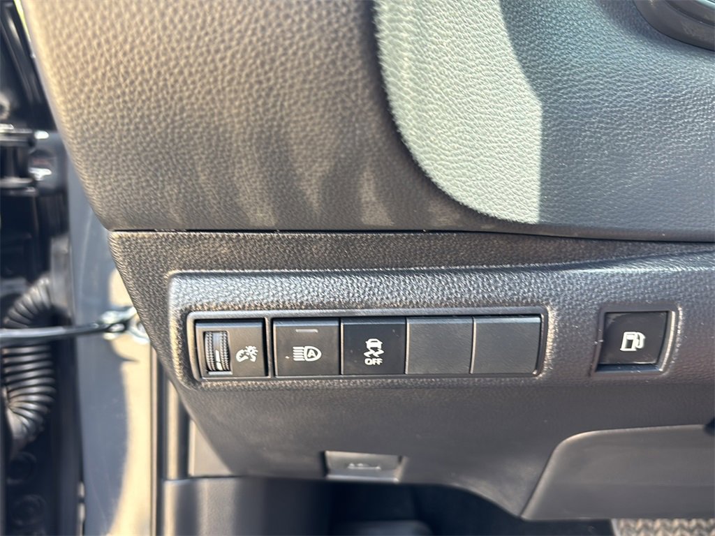 Used 2024 Toyota Corolla SE image 19