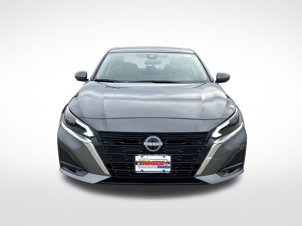 New 2025 Nissan Altima 2.5 SL AWD/4WD image 8