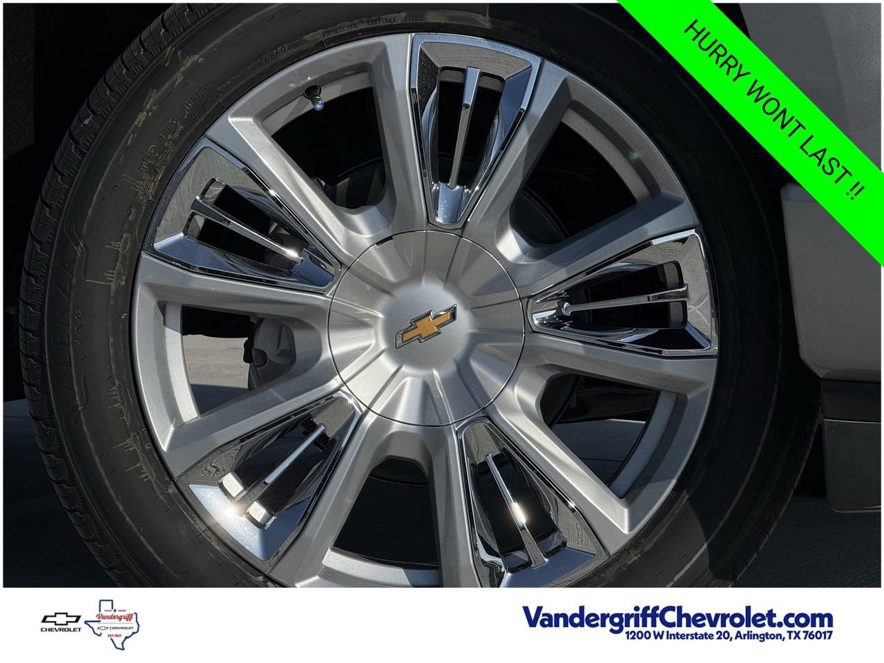 New 2026 Chevrolet Silverado 1500 High Country AWD/4WD image 9