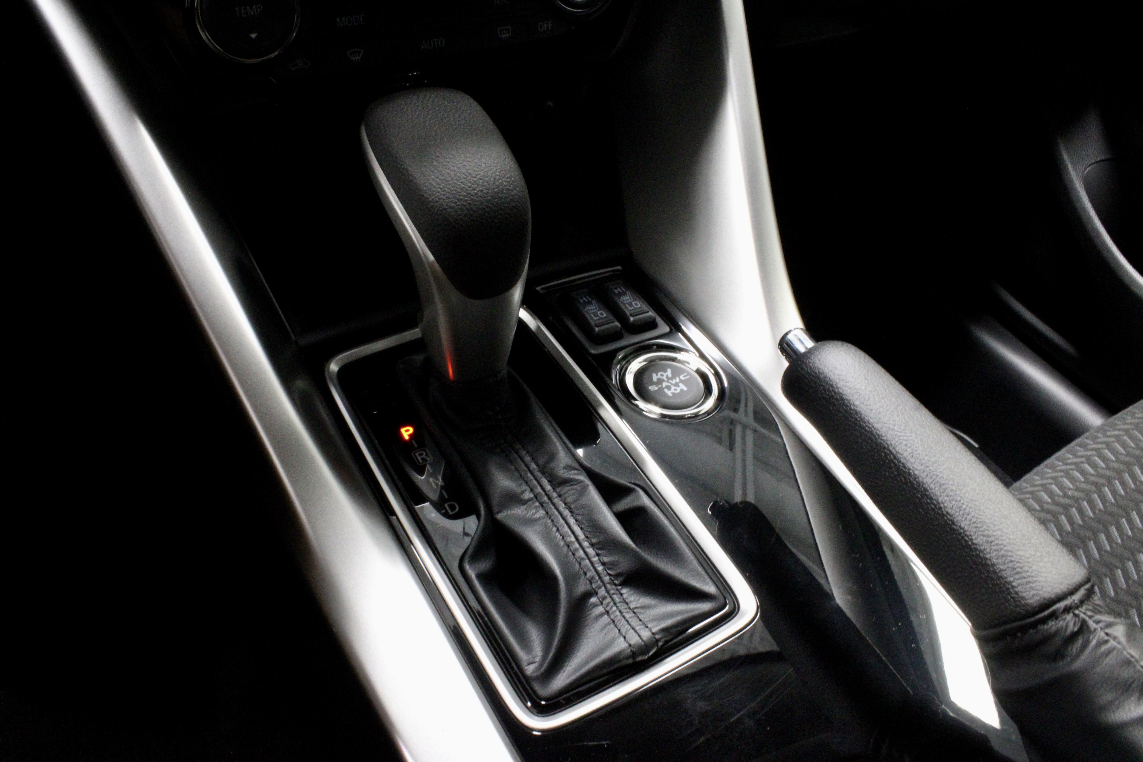 New 2025 Mitsubishi Eclipse Cross LE image 25