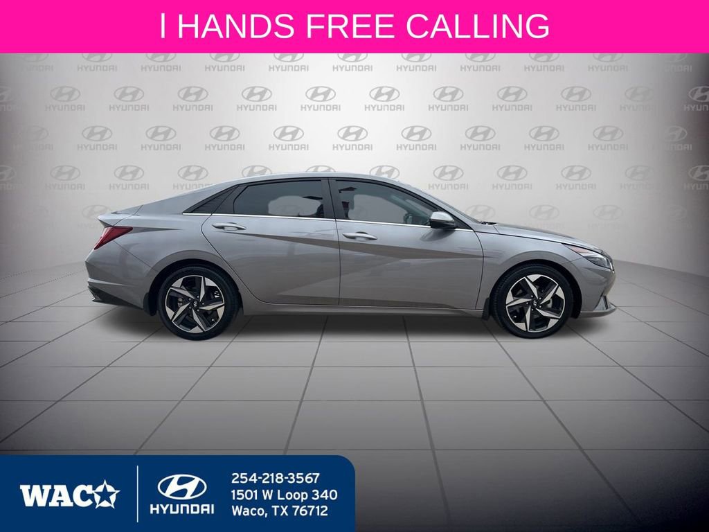 Used 2022 Hyundai Elantra Limited image 14