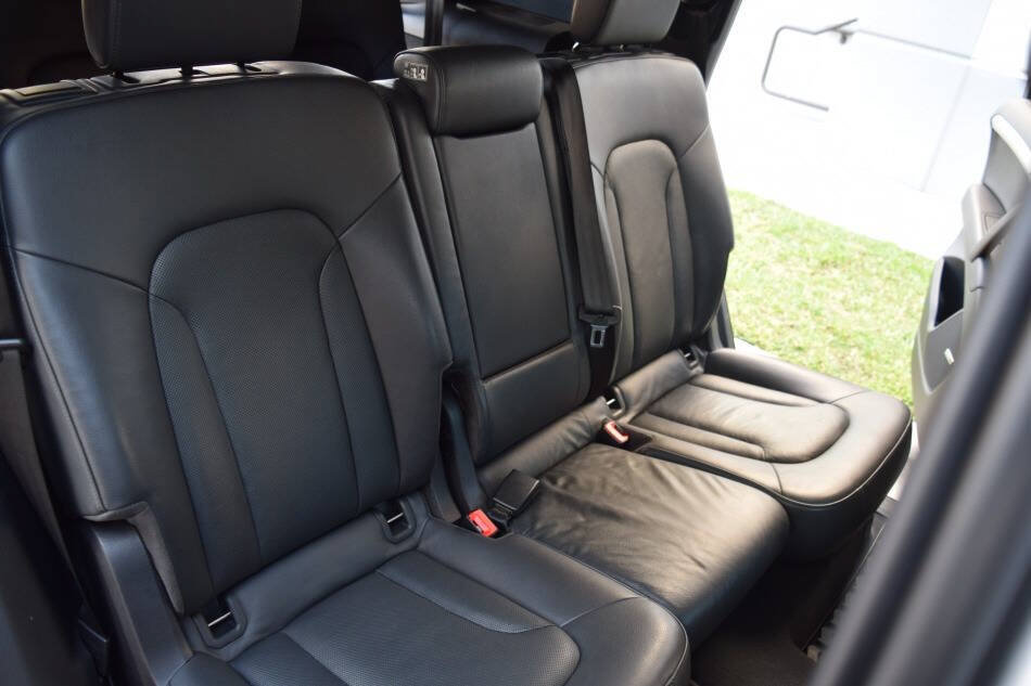 Used 2015 Audi Q7 TDI Prestige w/ Prestige Package AWD/4WD image 46